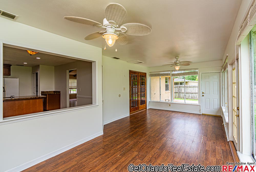 Home for Sale in Deltona Lakes