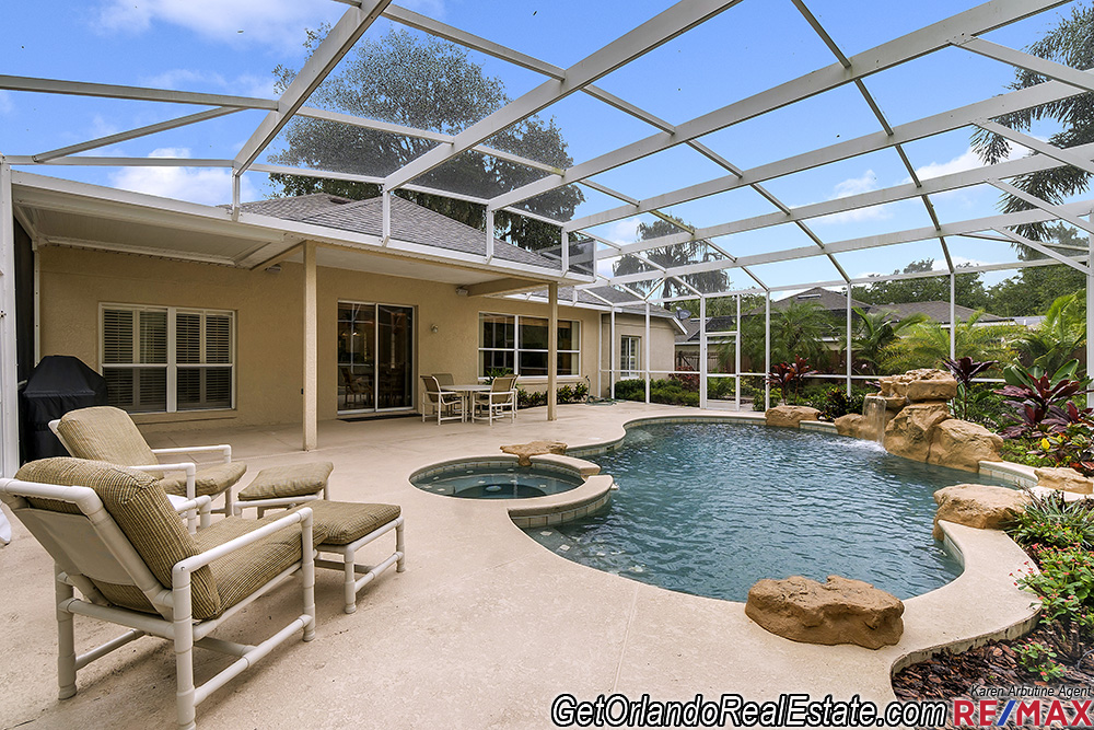 3425 Whippoorwill Ct Sanford For Sale - Screened Lanai & Pool