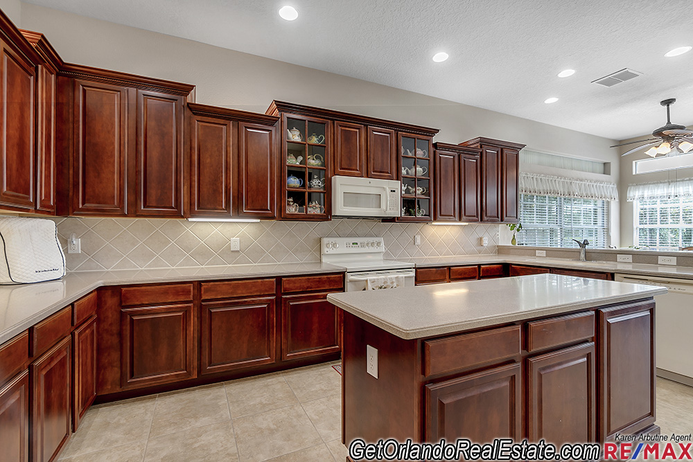 51111 Otters Den Trail Sanford For Sale - Kitchen