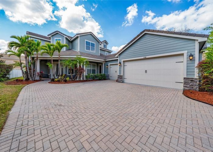 7508 LAKE ALBERT