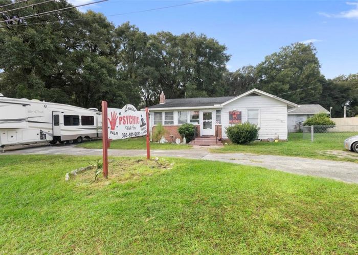 2480 WOODLAND