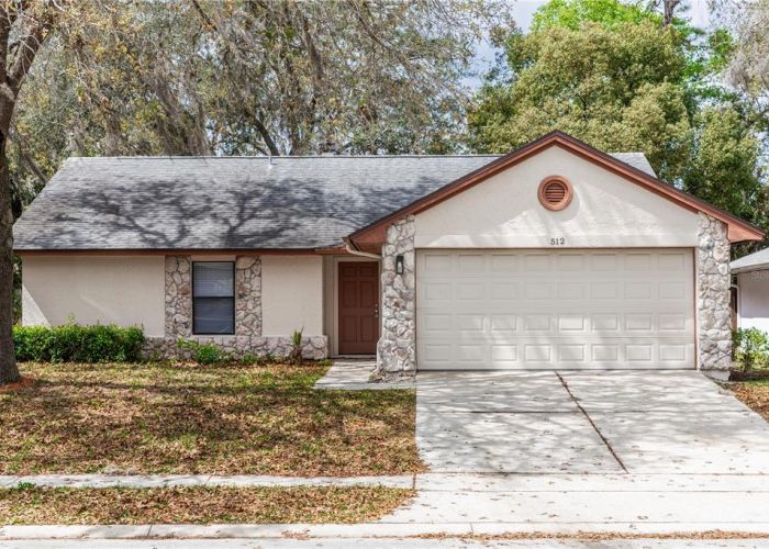512 HOLBROOK