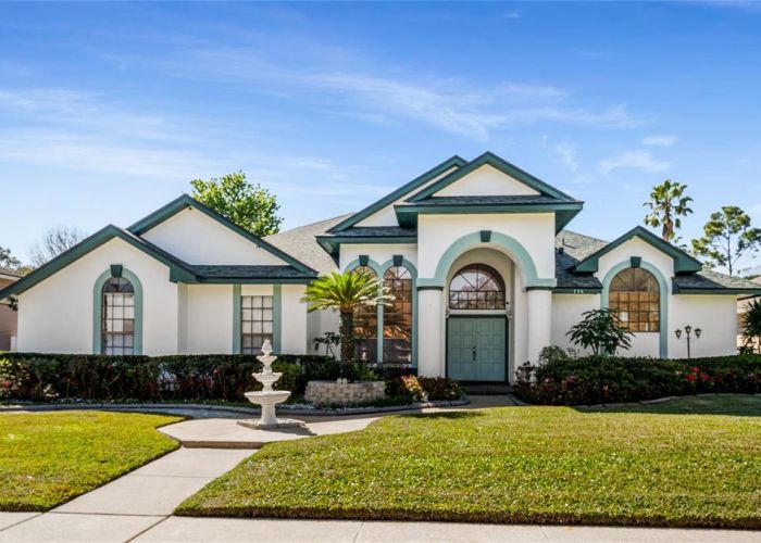 736 PINEWOOD