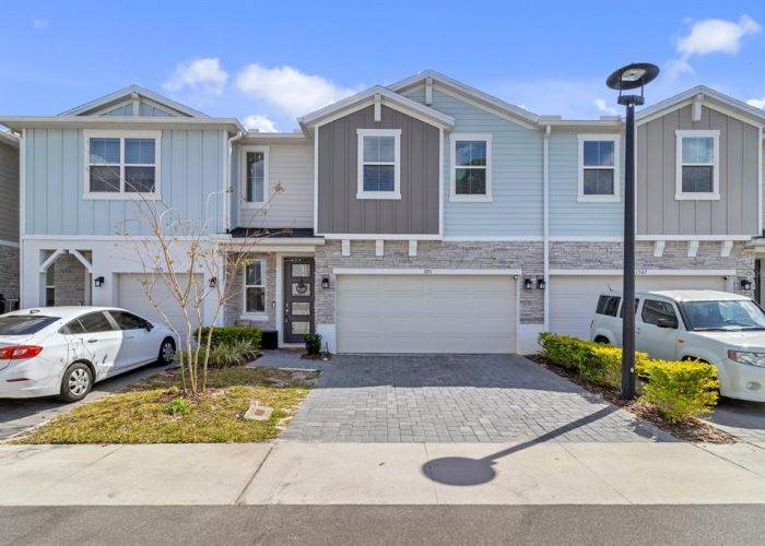 1371 CAPTIVA