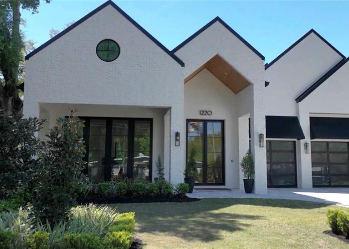 1220 DELANEY PARK