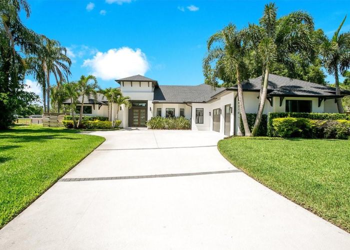 4210 WATERFRONT