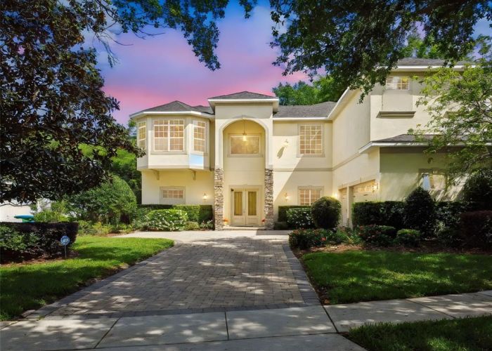 755 CRANES COURT