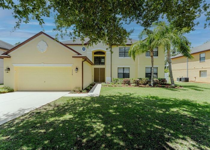 1778 WATERSIDE OAKS