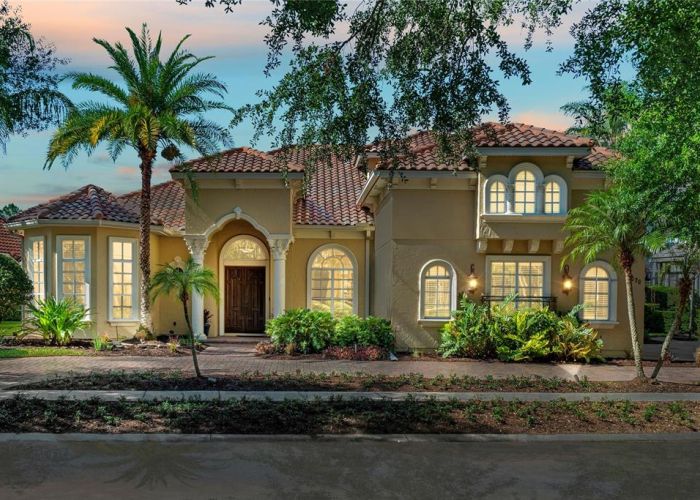 1070 HENLEY DOWNS