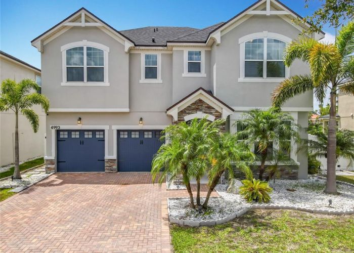 4993 SOUTHLAWN