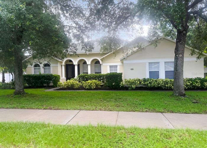 2436 CEDAR KNOLL