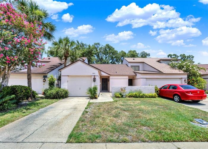 2815 SPYGLASS