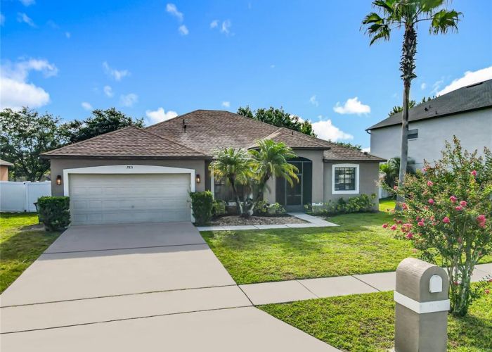 2831 VILLAGE PINE