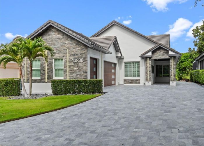 10238 CHILTERN GARDEN