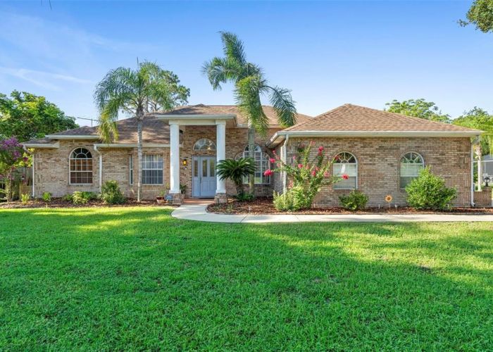 380 GLEN ABBEY