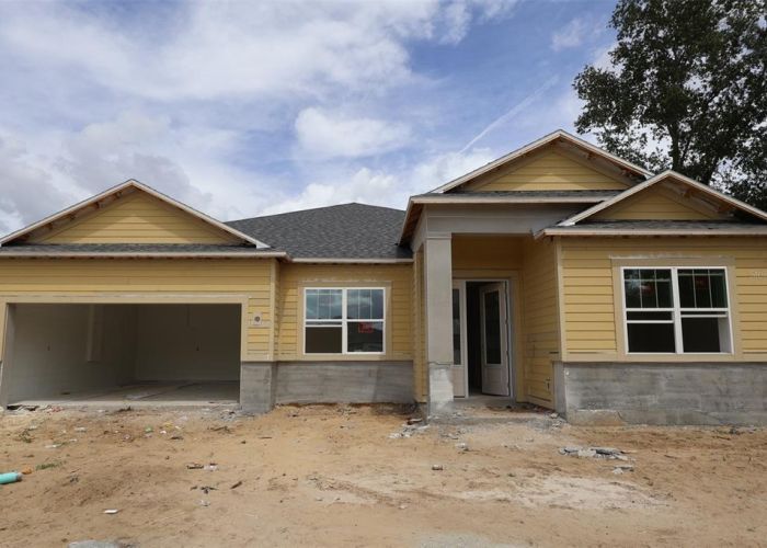 699 POINTE EMERSON