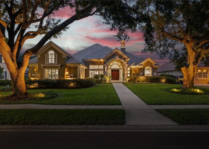10951 EMERALD CHASE