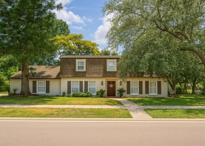 9182 BAY HILL