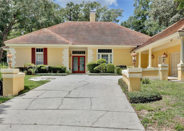 1726 MAJESTIC OAK
