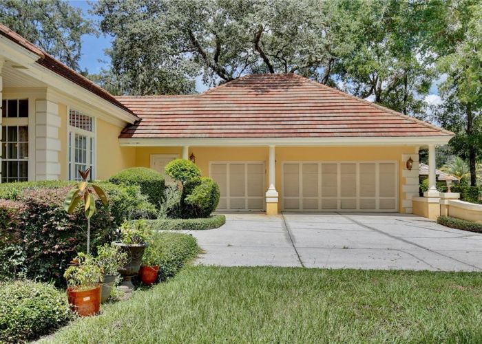 1726 MAJESTIC OAK
