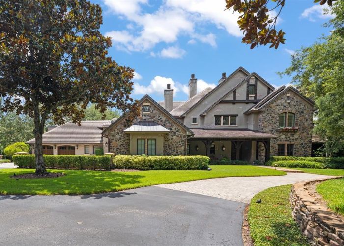2878 MARKHAM WOODS