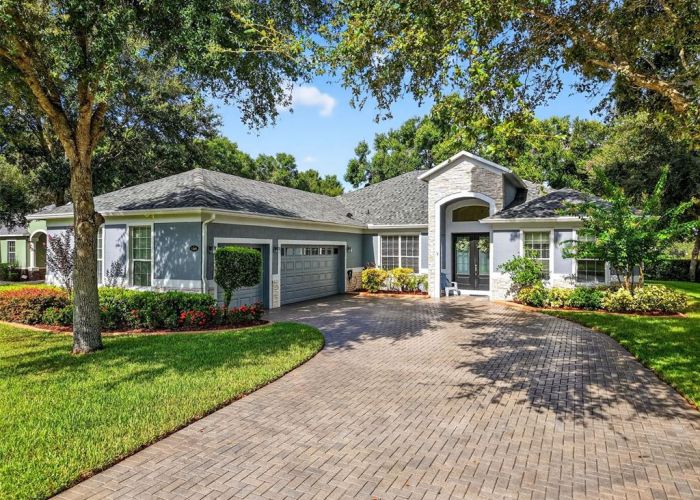 2368 PARKSIDE GLEN