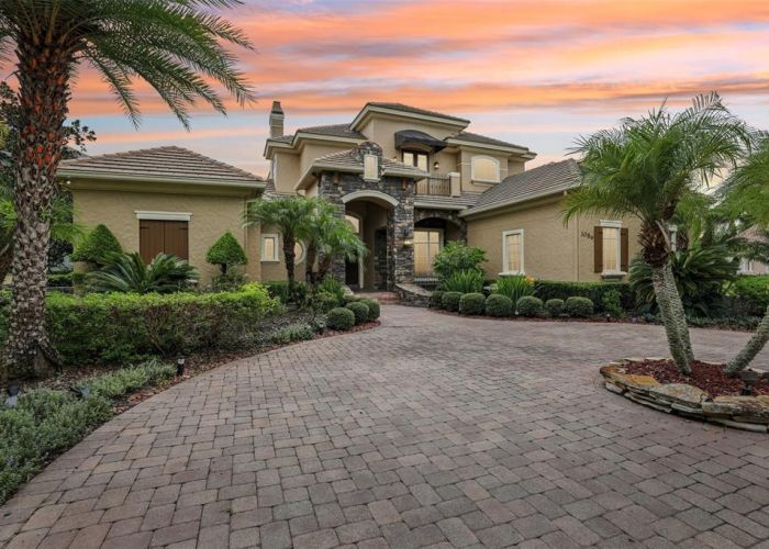 1086 HENLEY DOWNS