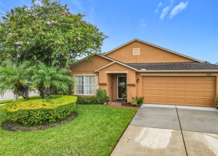 102 SOMERSET OAKS
