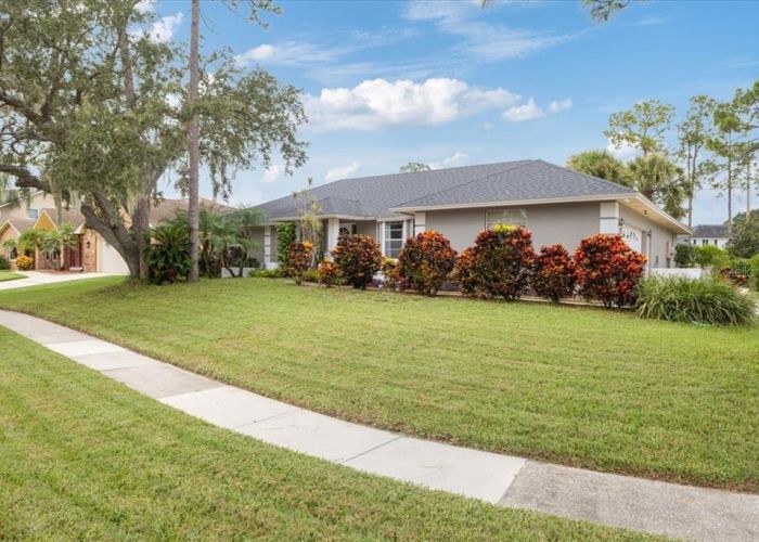 9602 BAY VISTA ESTATES