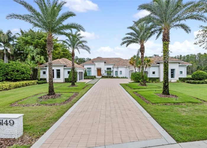 6149 GROSVENOR SHORE DR