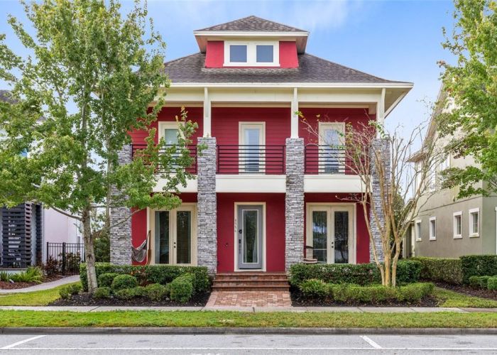 8556 TAVISTOCK LAKES