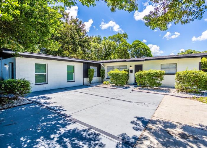 1213 CORBETT