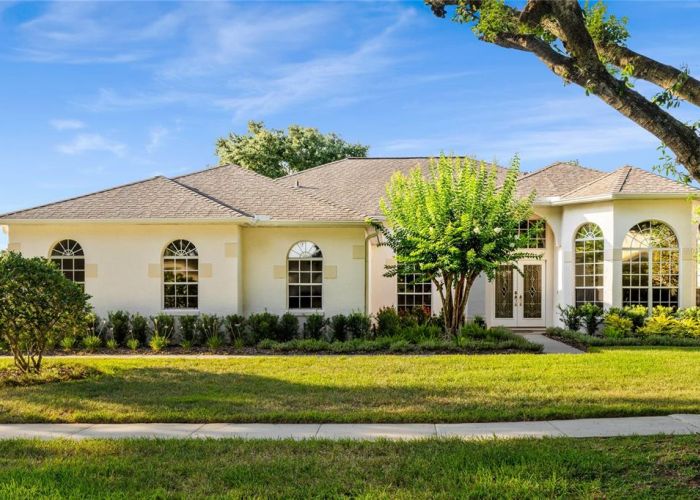 5734 LAKESHORE GROVE