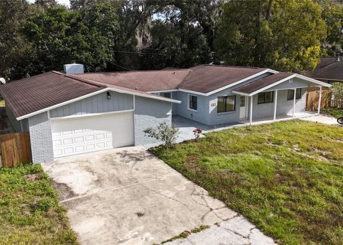 2525 POINSETTA