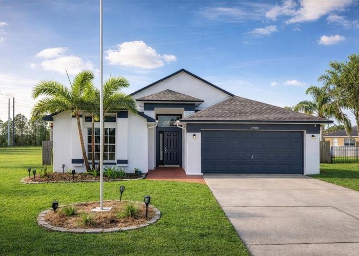 19500 GLEN ELM