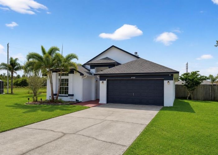 19500 GLEN ELM