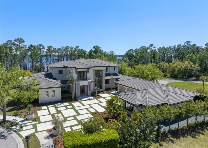 8506 LAKE NONA SHORE DR