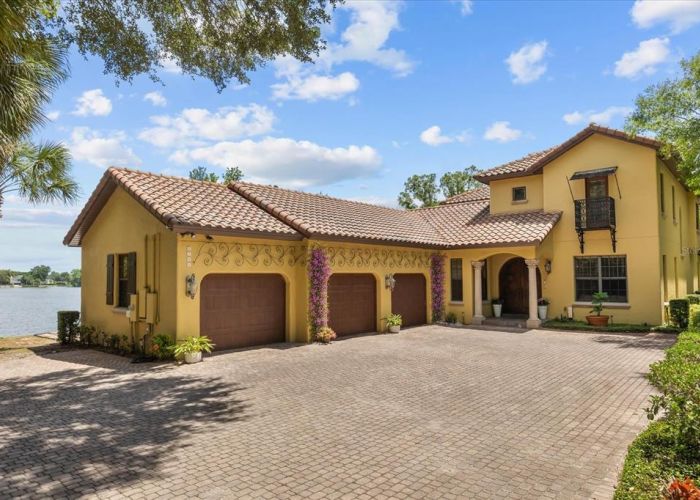 1244 LAKE COLONY
