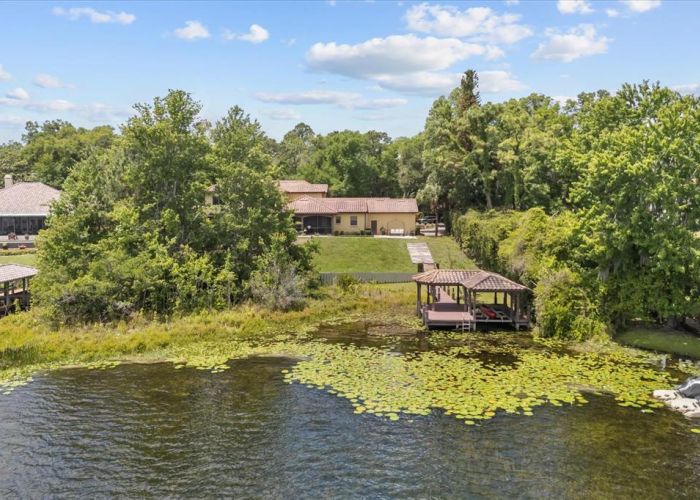 1244 LAKE COLONY