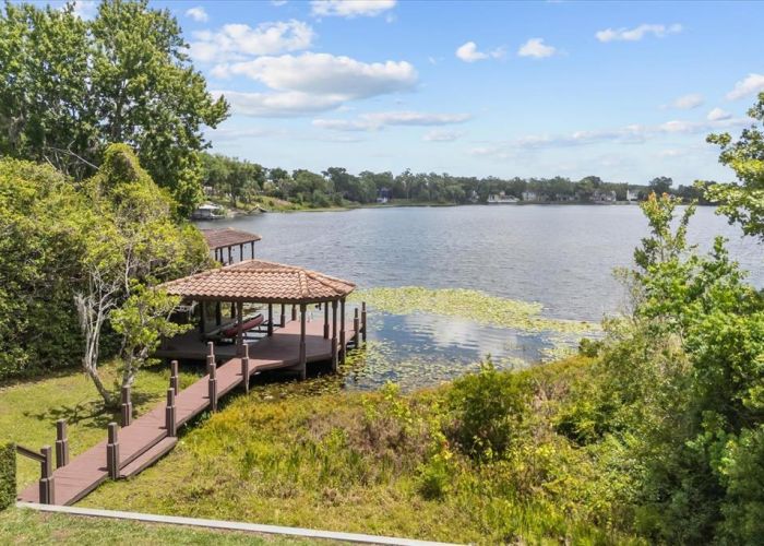 1244 LAKE COLONY