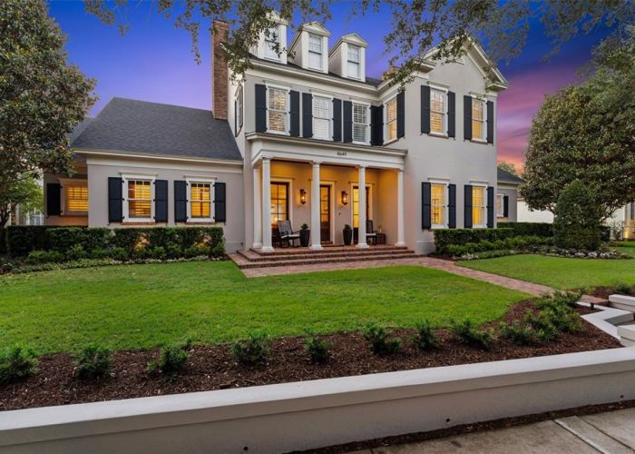 4649 NEW BROAD