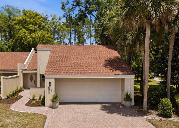 129 HIDDEN OAK