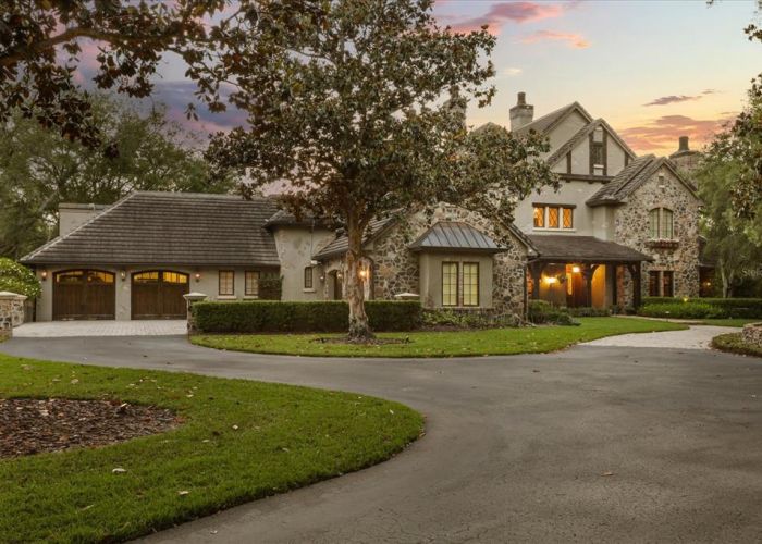 2878 MARKHAM WOODS