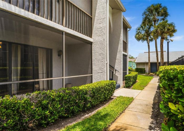 1716 PINE RIDGE