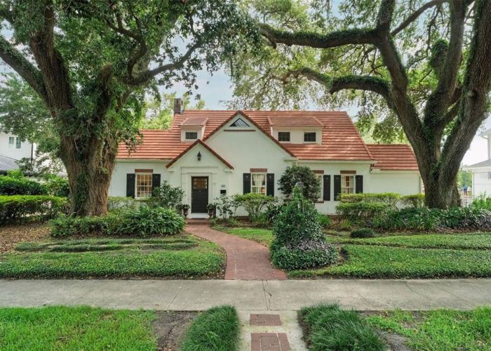 1415 LANCASTER