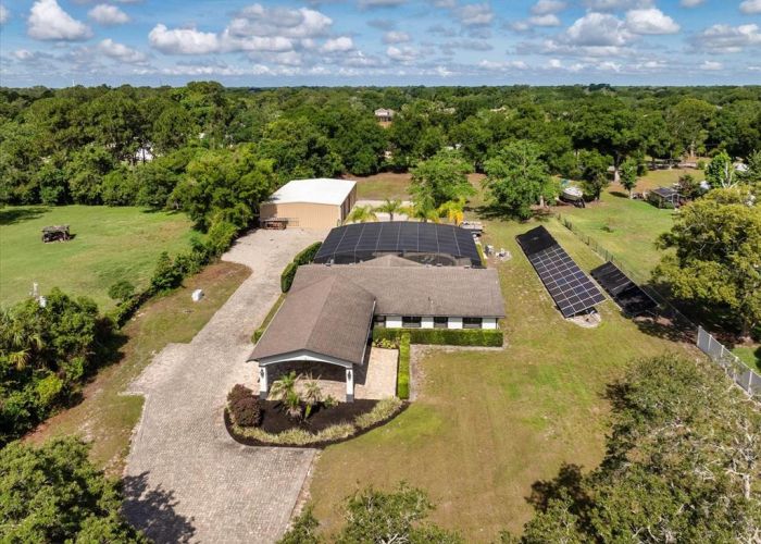 524 EDEN PARK