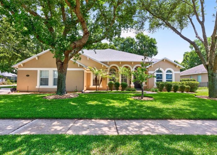 2425 PARKSIDE MEADOW