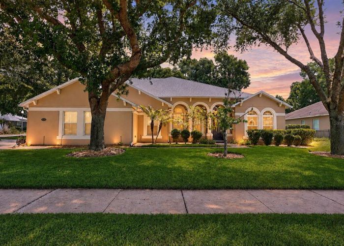 2425 PARKSIDE MEADOW