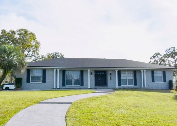 105 SPRING COVE