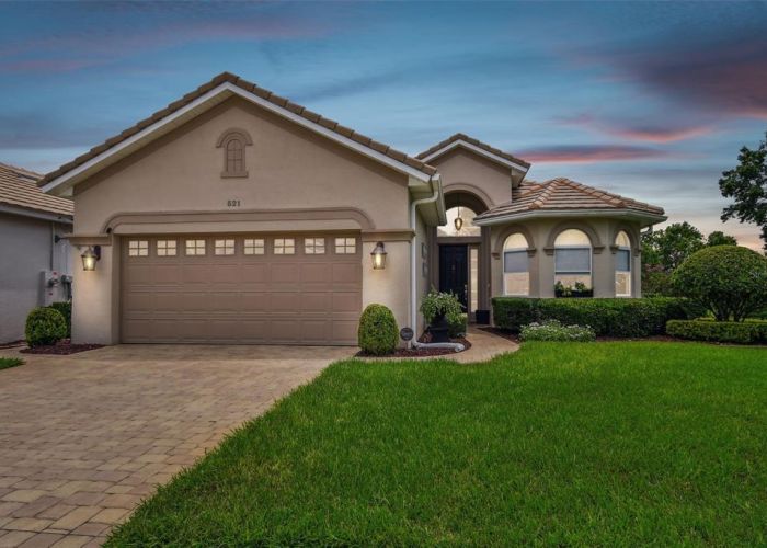 521 WESTON